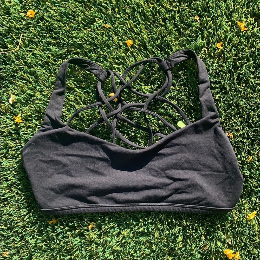 Lululemon Free to be Wild sport bra